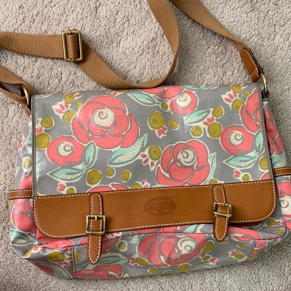 Very good condition Fossil messenger bag
